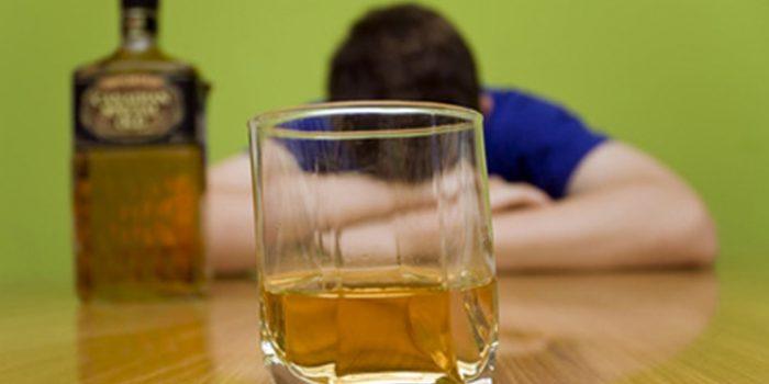 ¿Qué terapias naturales son efectivas para tratar el alcoholismo?