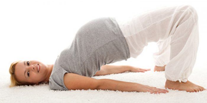 Algunos beneficios del yoga para embarazadas y su bebé