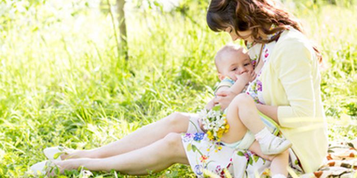 Lactancia materna, ventajas para la madre y el bebé