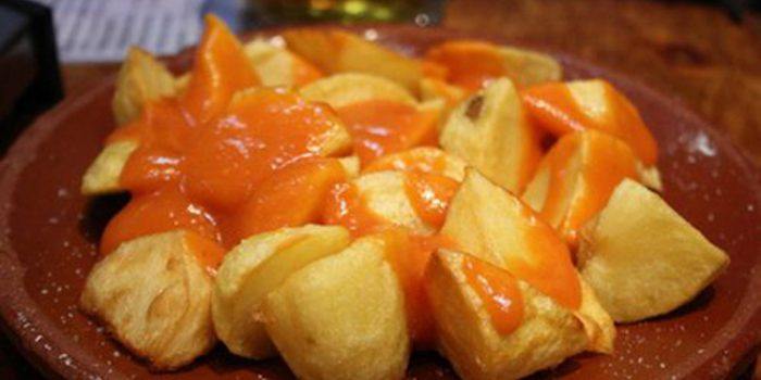 Como hacer patatas bravas diferentes