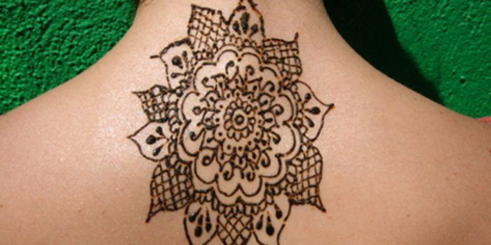 Tatuajes con henna, paso a paso